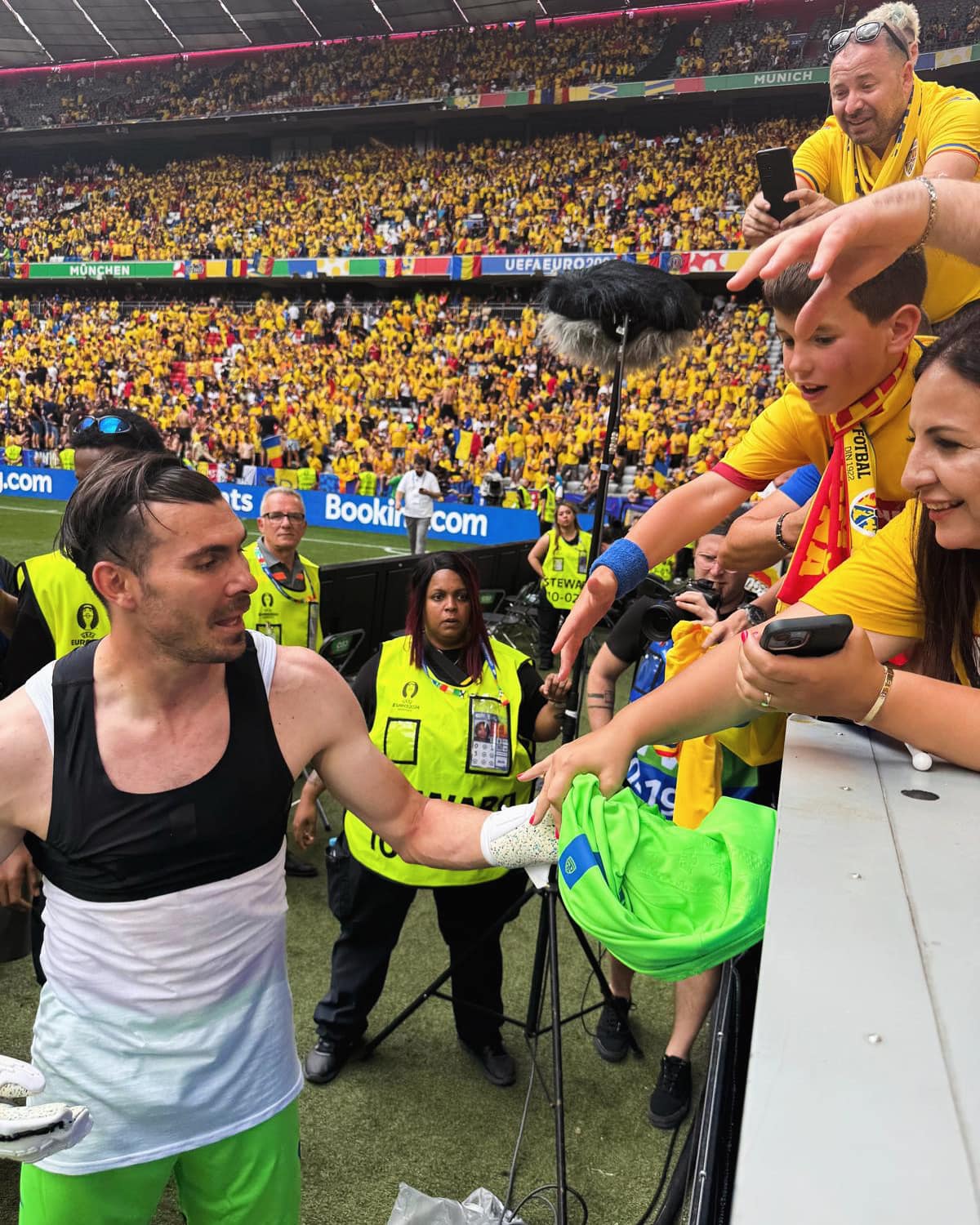 Ce urare emotionanta a primit Florin Nita, portarul echipei nationale a Romaniei, de la sotia lui, de ziua lui de nastere 4