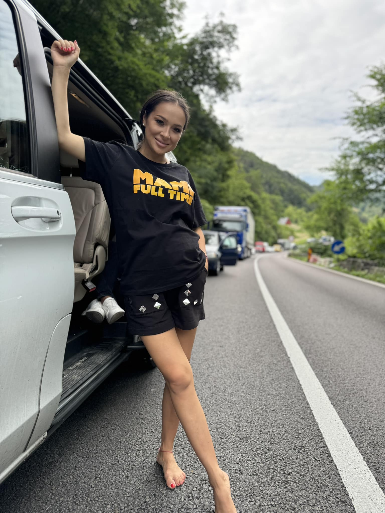 Cine sunt nasii de botez ai lui Isaia, cel de-al doilea copil al Vladutei Lupau 11