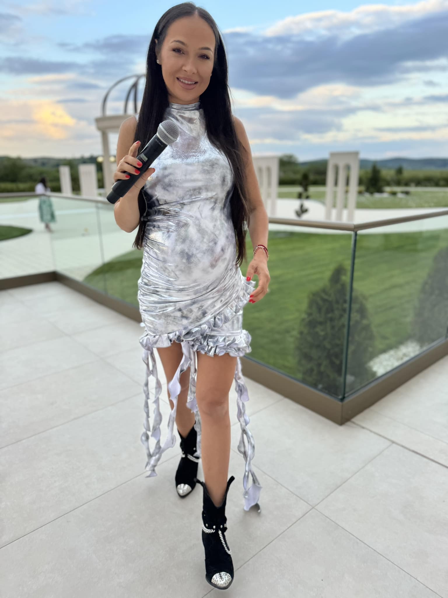 Cine sunt nasii de botez ai lui Isaia, cel de-al doilea copil al Vladutei Lupau 14