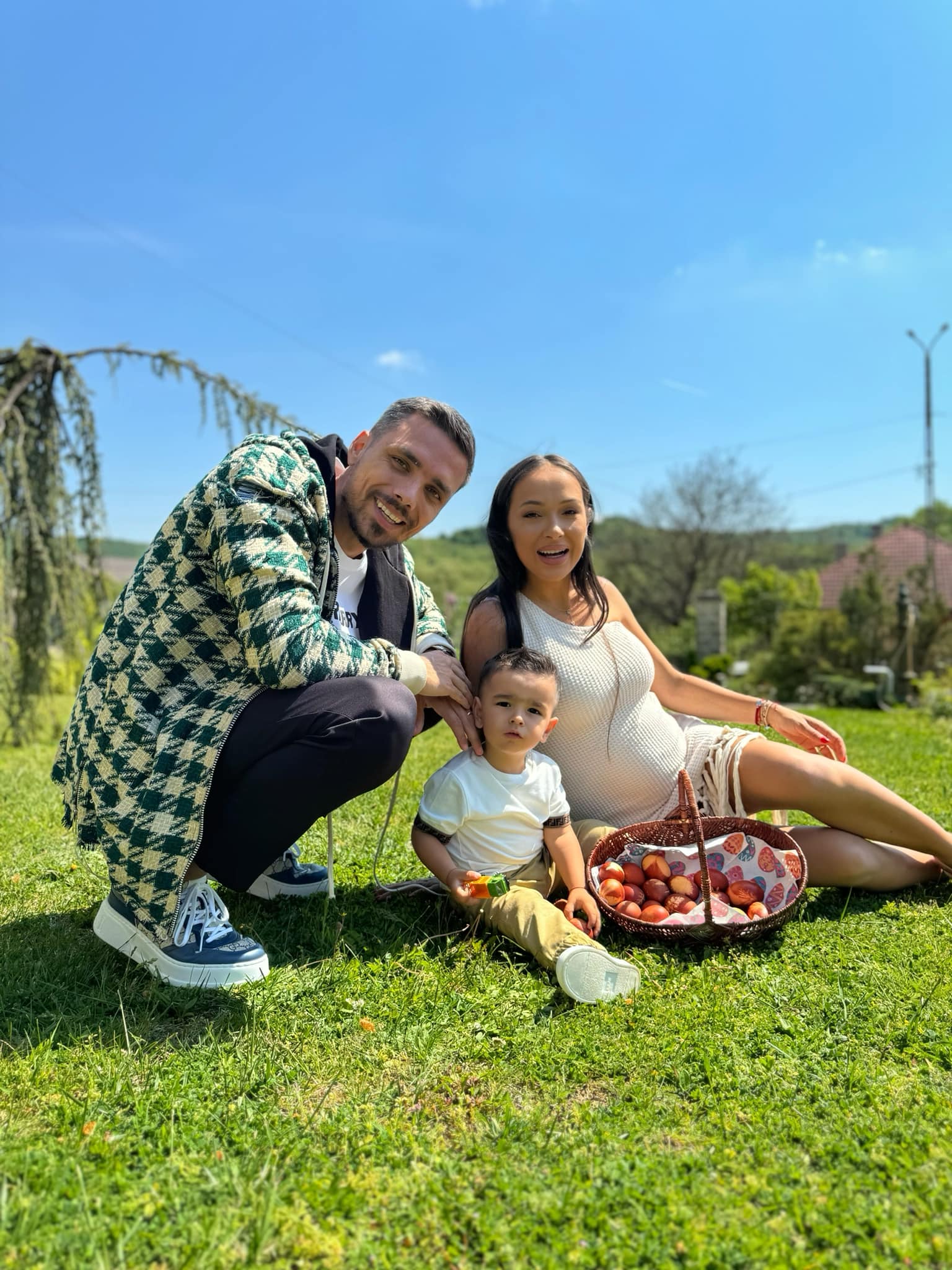 Cine sunt nasii de botez ai lui Isaia, cel de-al doilea copil al Vladutei Lupau 17