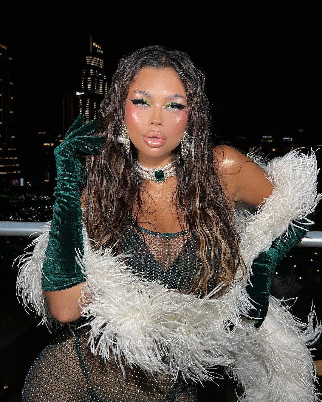 Cum arata noua iubita a lui Alex Bodi 5