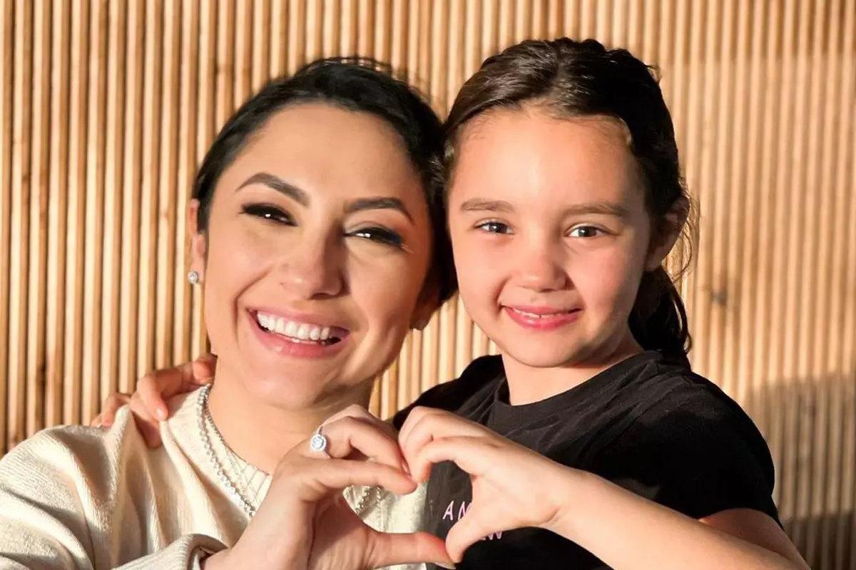 Eva Maruta si-a lansat primul videoclip, intr-o colaborare cu mama ei, Andra