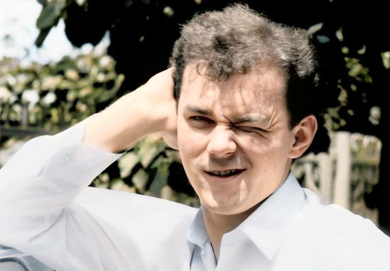 Îl mai ții minte pe Ionică din ”Liceenii”? A semnat cu Pro TV și va apărea într-un serial de acțiune