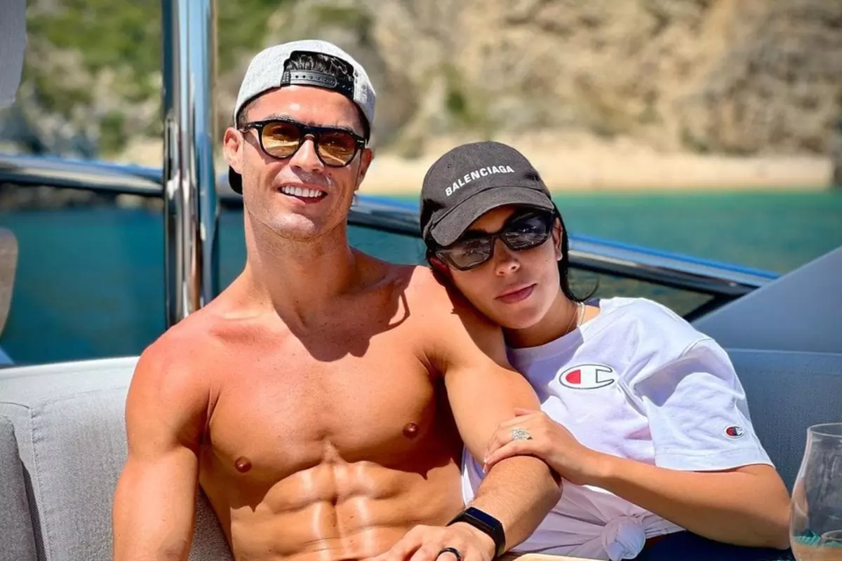 Imagini fierbinți cu Georgina Rodriguez, singura femeie care a reușit să-l cumințească pe Cristiano Ronaldo 1