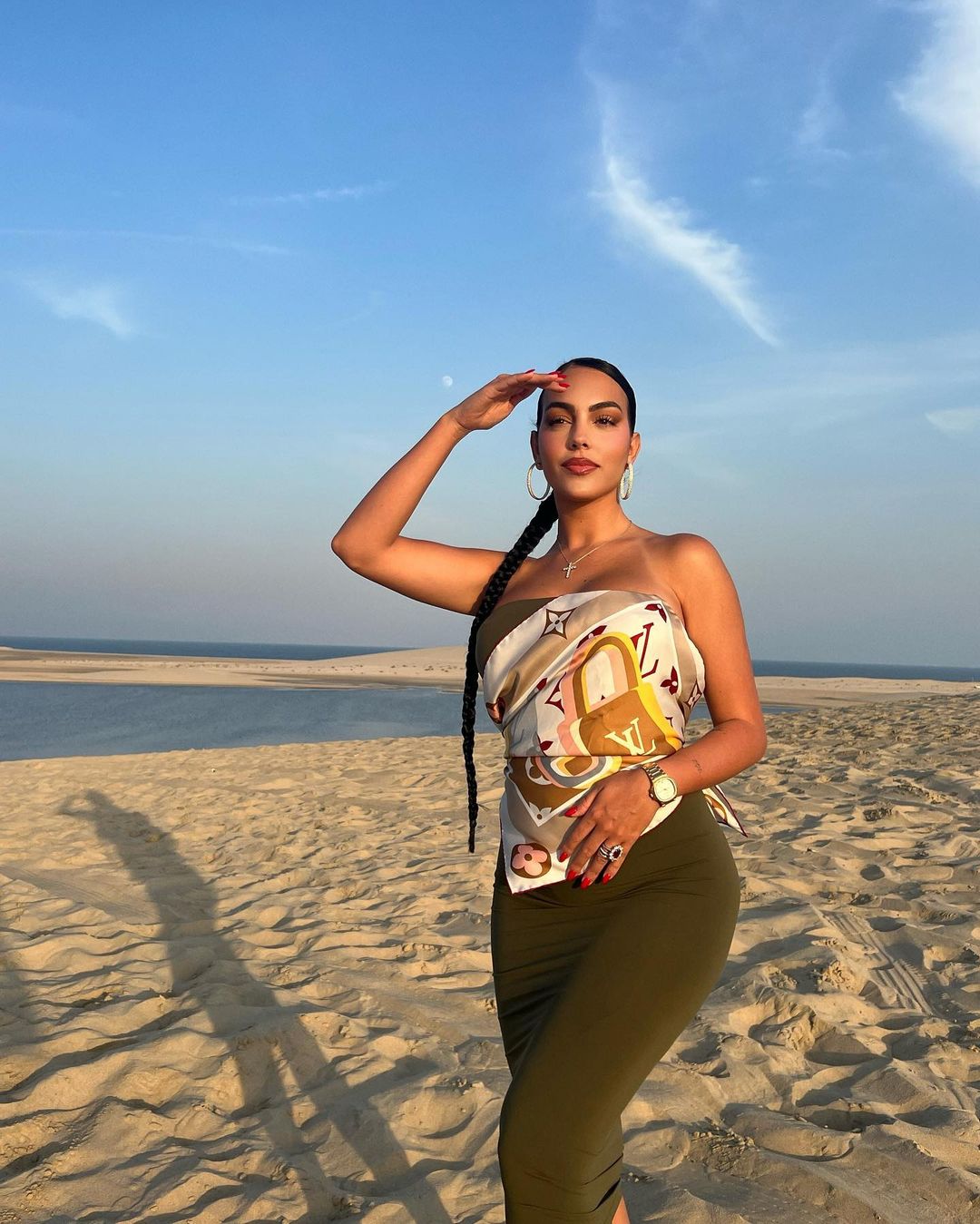 Imagini fierbinți cu Georgina Rodriguez, singura femeie care a reușit să-l cumințească pe Cristiano Ronaldo 36