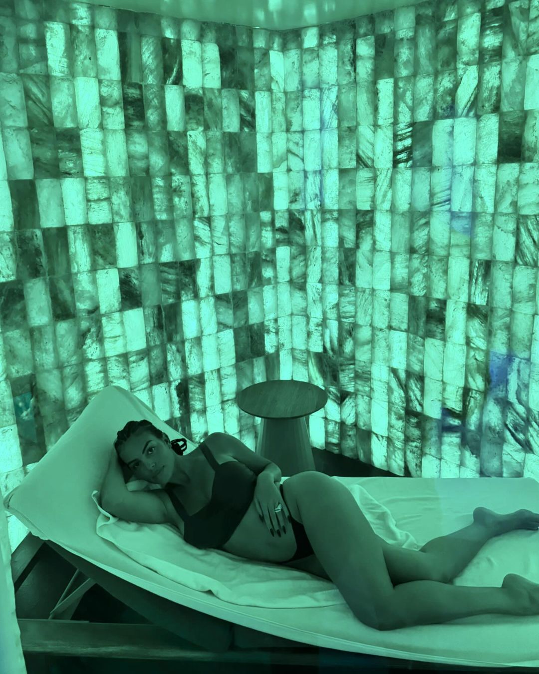 Imagini fierbinți cu Georgina Rodriguez, singura femeie care a reușit să-l cumințească pe Cristiano Ronaldo 5