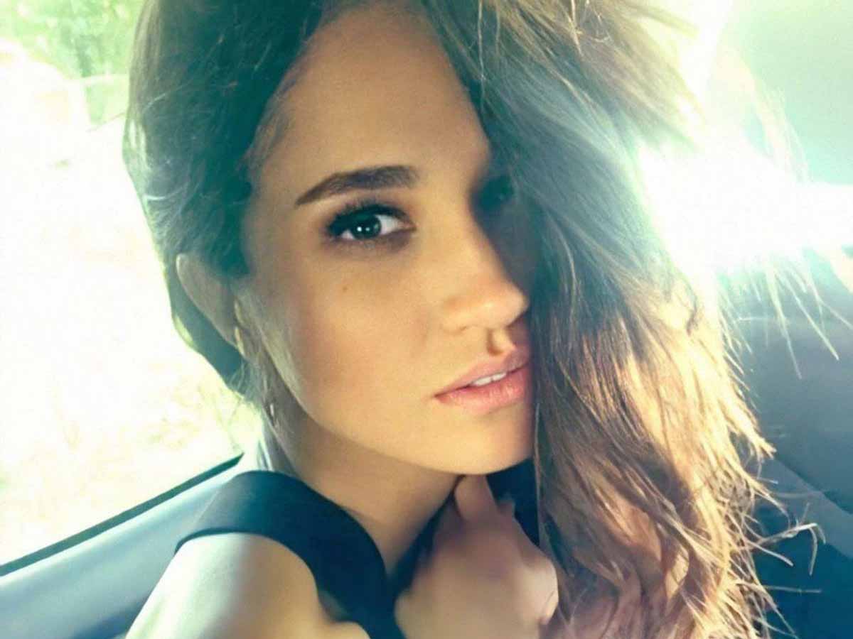 Imagini rare cu Meghan Markle în costum de baie 30