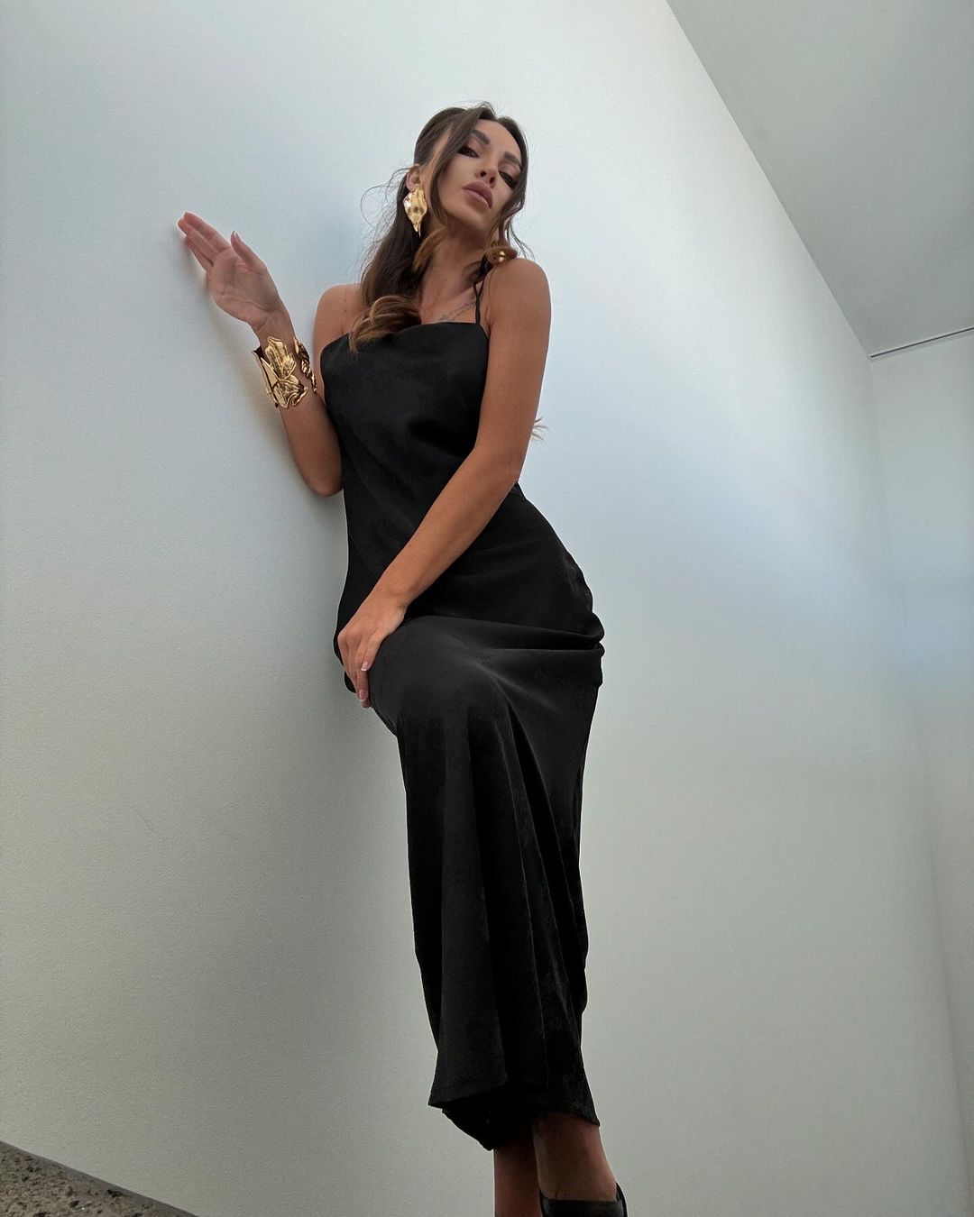 Iubita lui Victor Slav, aparitie de senzatie in costum de baie 1