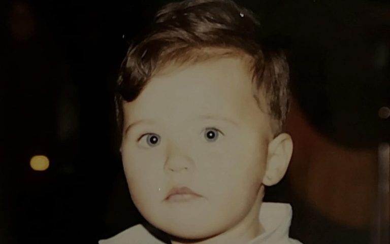 O recunoști? În prezent este considerată una dintre cele mai frumoase femei din România