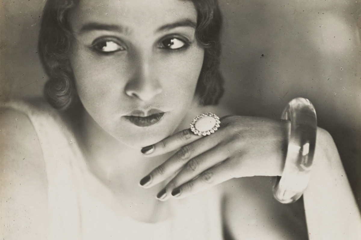 O romanca a fost primul fotomodel din lume 8