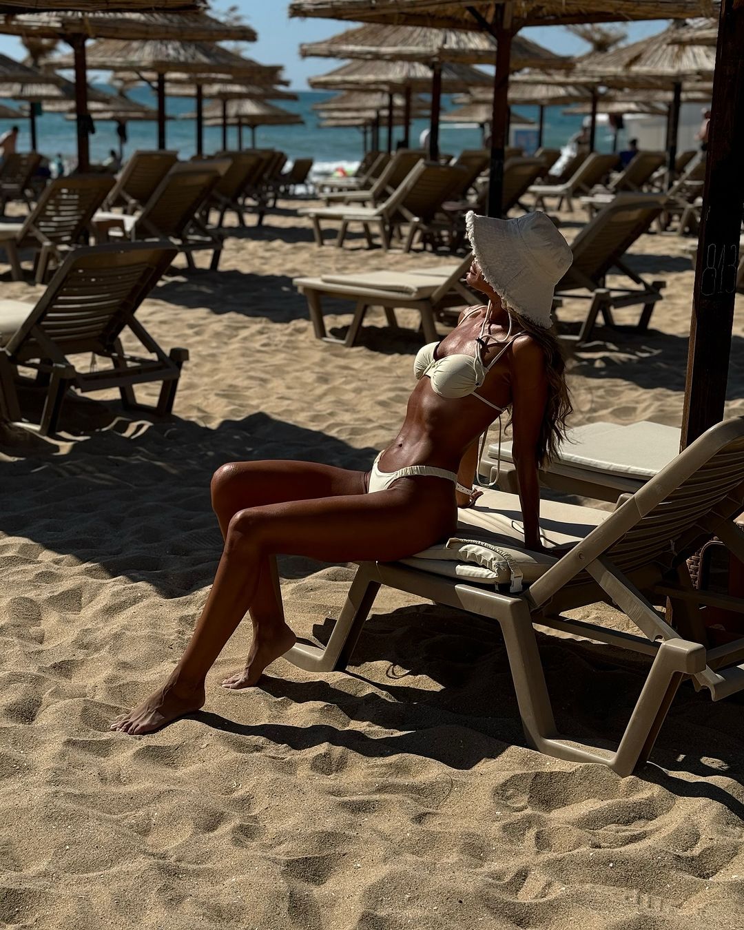 TOP 10 vedete din Romania care fac senzatie la plaja in vara lui 2024 14