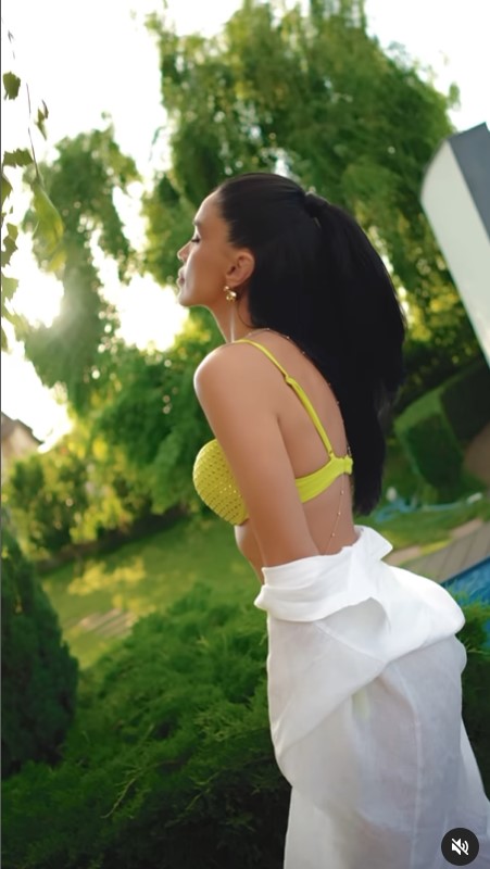 TOP 10 vedete din Romania care fac senzatie la plaja in vara lui 2024 17