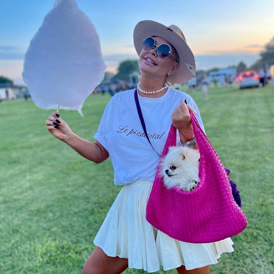 Vica Blochina, imagine rara cu fiul ei si al lui Victor Piturca 9