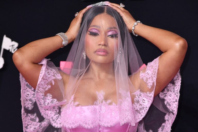 5 scandaluri în care a fost implicată Nicki Minaj. Artista și-a anulat concertul de la București, cu câteva ore înainte de a urca pe scenă