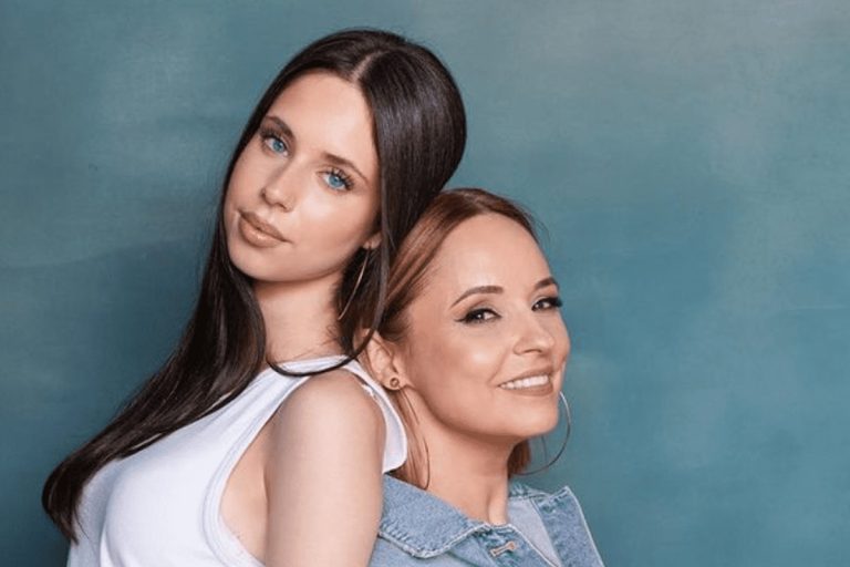 Cum discută Andreea Marin cu fiica ei despre subiectele mai puțin comode. Vedeta are o abordare specială VIDEO