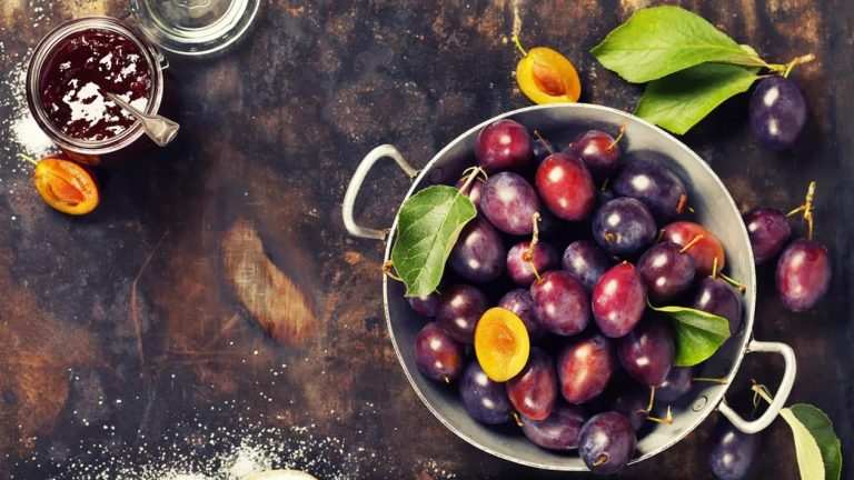 Ce să pui în gemul de prune pentru a ieși cremos și gustos