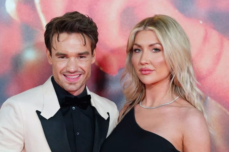 Primele imagini cu iubita lui Liam Payne, după moartea artistului de la One Direction. ”Ești totul pentru mine!”