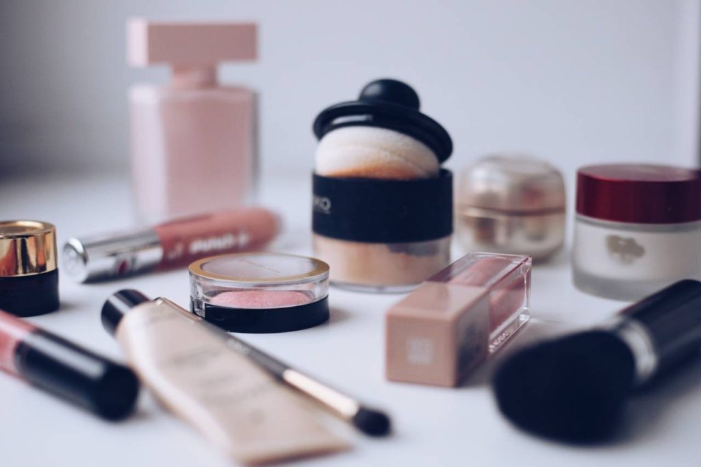 Produse cosmetice de care vei avea nevoie