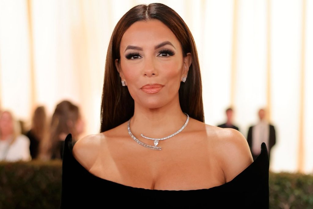 Eva Longoria, apariție la Săptămâna Modei de la Paris