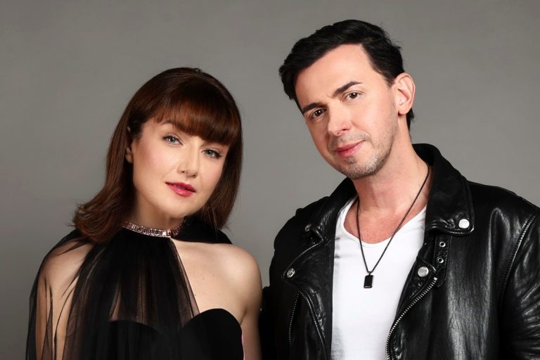 Alexandra Ungureanu și Keo fac echipă la “Te cunosc de undeva” “Eu îl înțep, mai țip la el, îl ambiționez, îl mai cert!” VIDEO EXCLUSIV