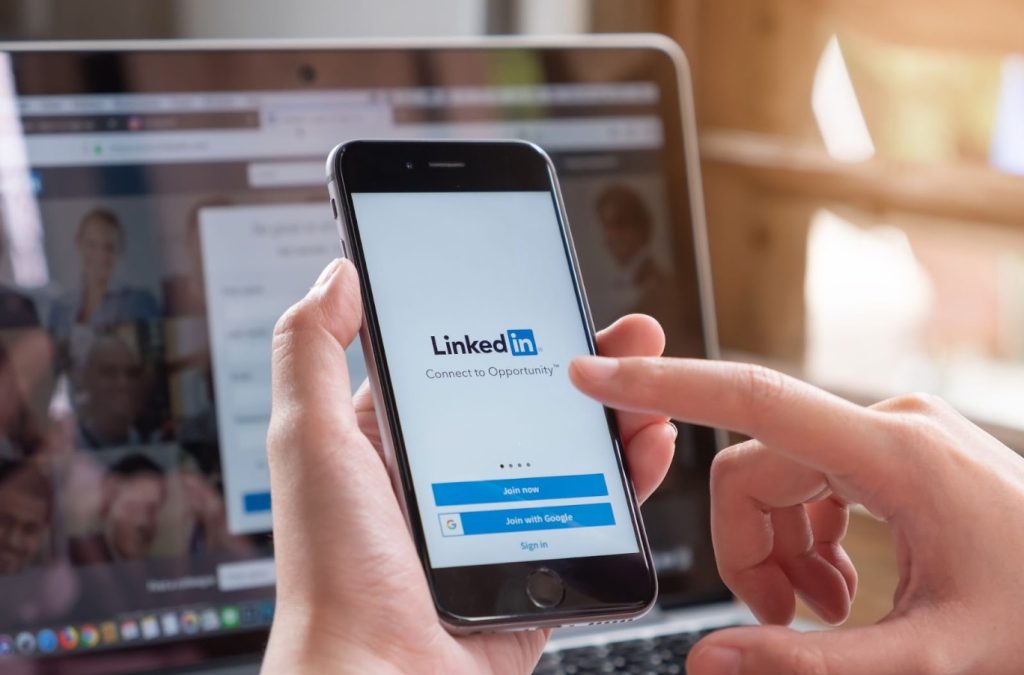 Ce este Linkedin și cum se folosește?
