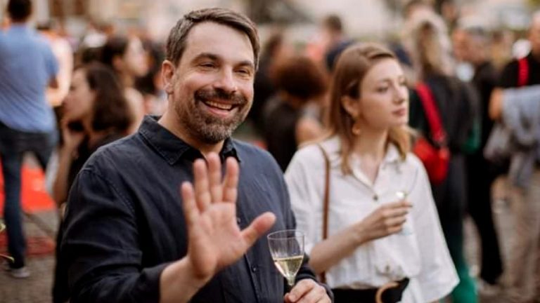 Cine este Cristiana Luca, soția lui Alexandru Papadopol. Cei doi s-au căsătorit religios, dar stai să vezi cine au fost nașii!