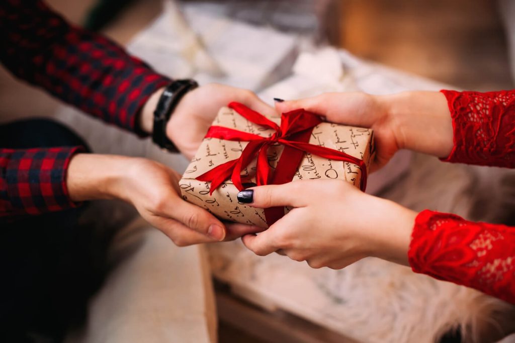 Idei de cadouri pentru Valentine`s Day