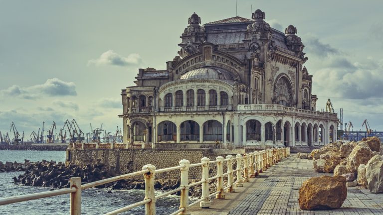 Cazinoul din Constanța, readus la viață. Cum arată „bijuteria de la malul mării” după restaurare