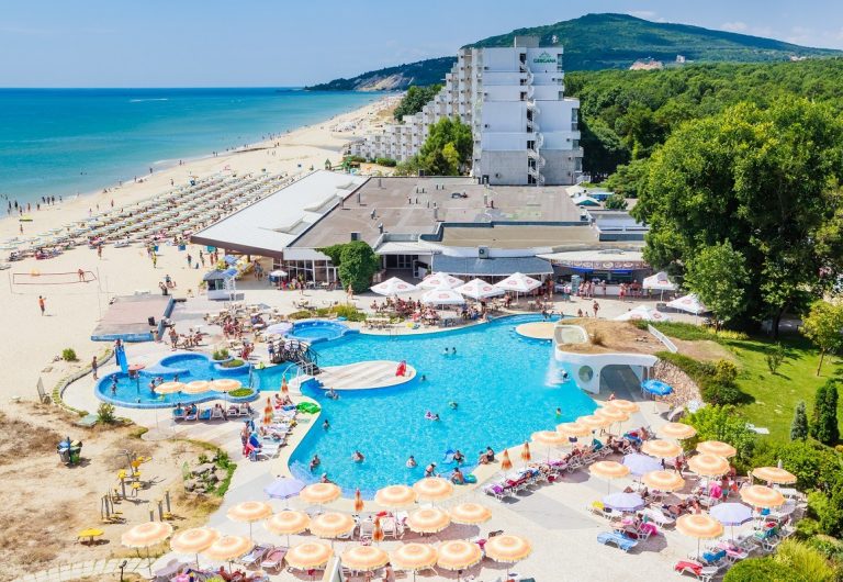 Destinația ideală pentru familii, la doar câteva ore de România. Ce oferă acest colț de paradis