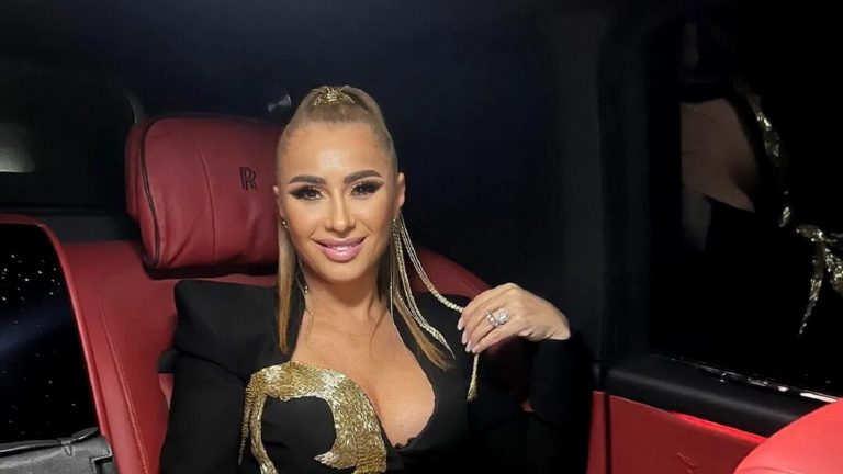 Anamaria Prodan își ”învinge” fostul soț chiar și la fotbal! Reghe, dat afară, impresara, pe val cu echipa: „Vom deveni o forță” EXCLUSIV