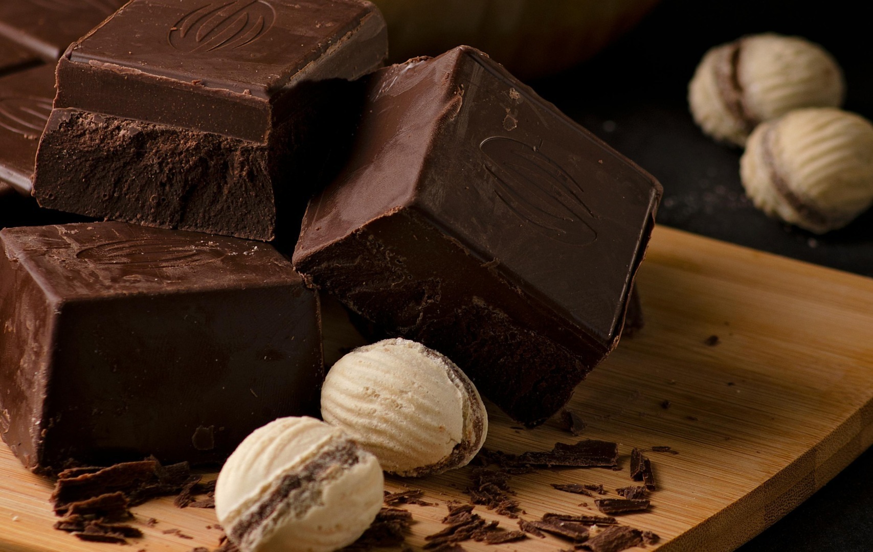Ce beneficii reale are ciocolata neagră