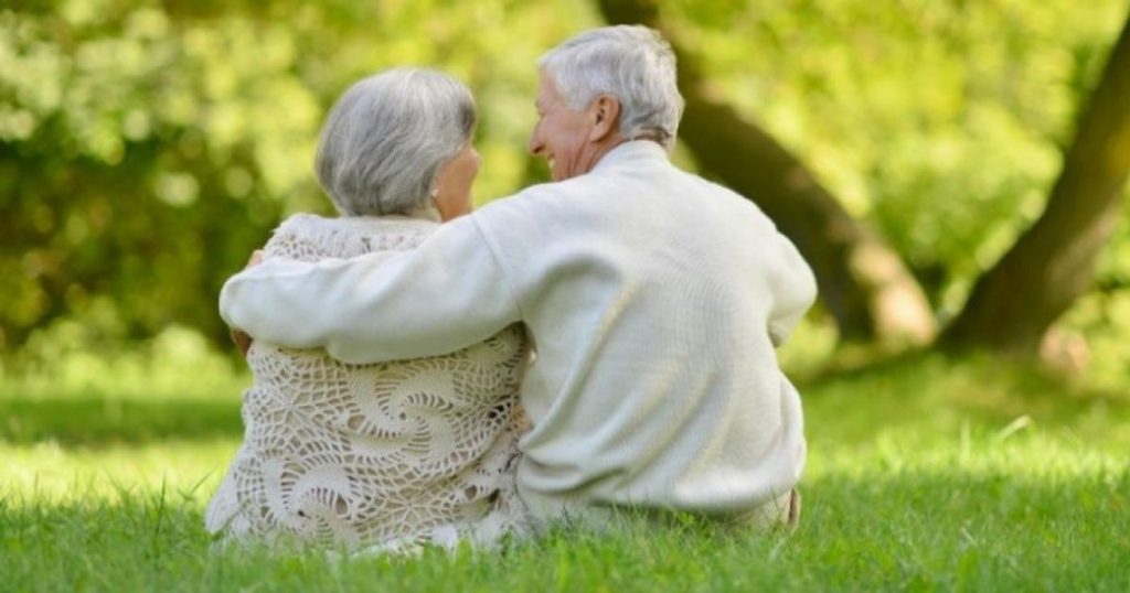 O relație fericită îți poate prelungi viața și reduce riscul de boli la bătrânețe