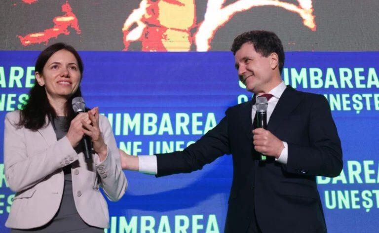 Ce face Nicușor Dan, în fiecare dimineață, când nu este în campanie electorală. Soția lui a dezvăluit ”secrete” din viața familiei