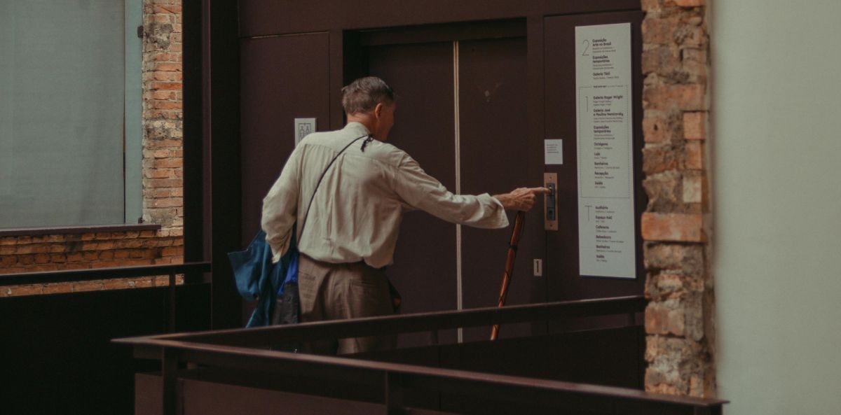 Amenzi folosire incorectă lift