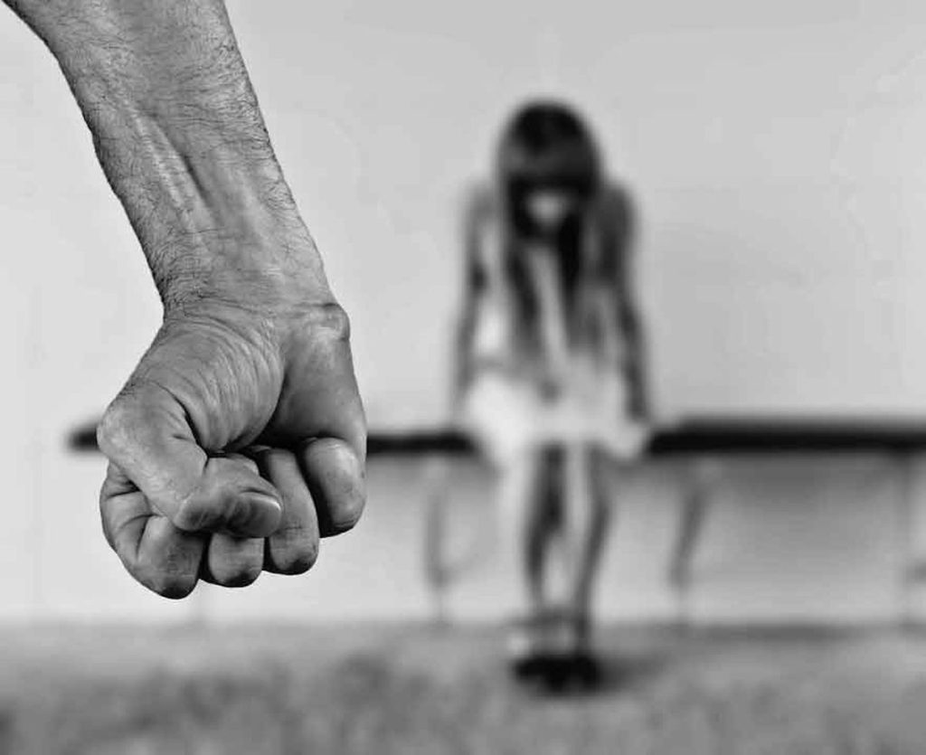 Cum recunoști o relație abuzivă: 15 semne că relația ta este toxică și periculoasă