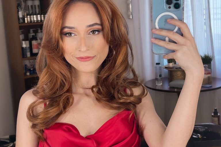 Iubitul Andrei Gogan a călătorit din America pentru a sta alături de ea la filmul “Sirenele”: “Mă bucur pentru că mă susține!” VIDEO EXCLUSIV