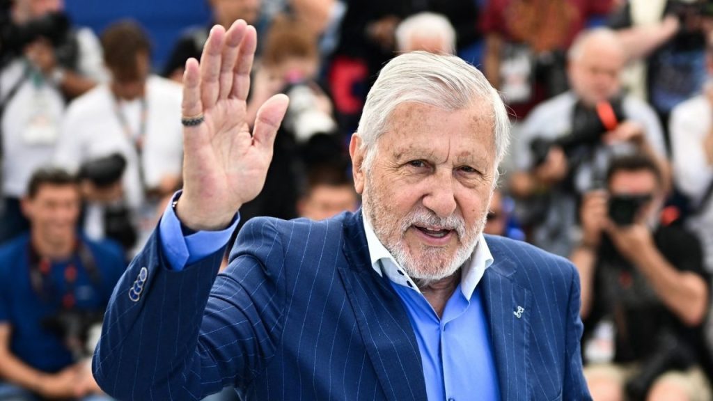 Ilie Năstase rămâne în țară, după ce a declarat că pleacă dacă iese Nicușor Dan președinte