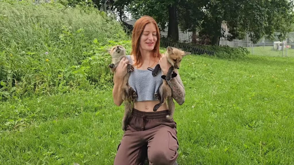 Mikayla Raines, fondatoarea Save A Fox, s-a sinucis la 29 de ani