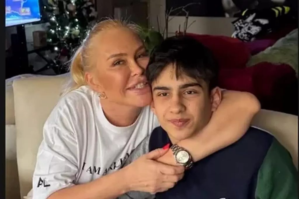 Ce dar impresionant i-a oferit Victor Pițurcă fiului său la majorat