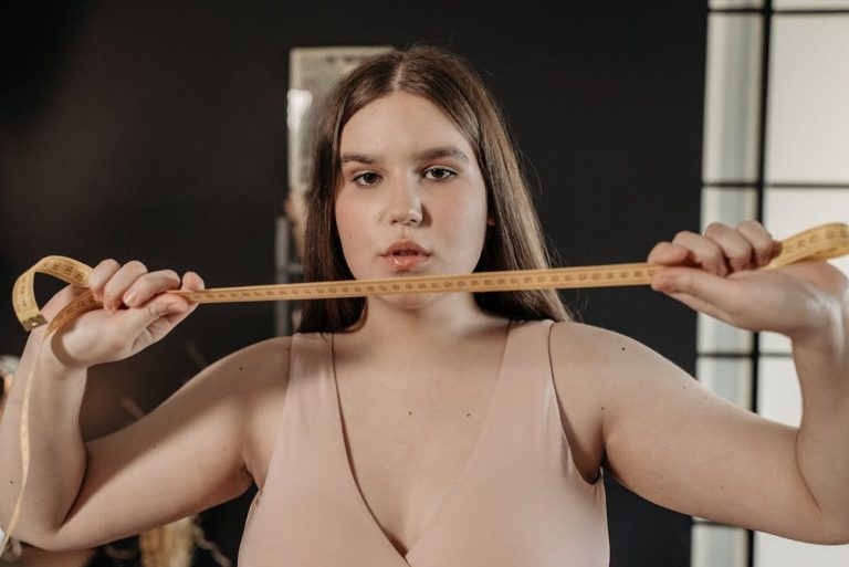 Spune adio greutății în exces. Această dietă te scapă de 8 kg într-o lună