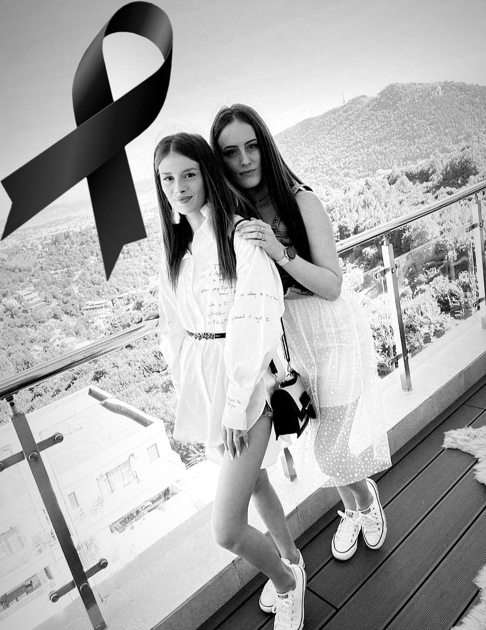 Teodora și sora ei, Adina