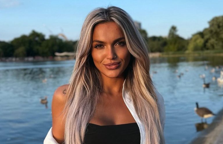 Ella Vișan, la un pas de moarte după o operație estetică făcută pentru iubitul ei: „Am dureri chiar și aici pe Insulă”