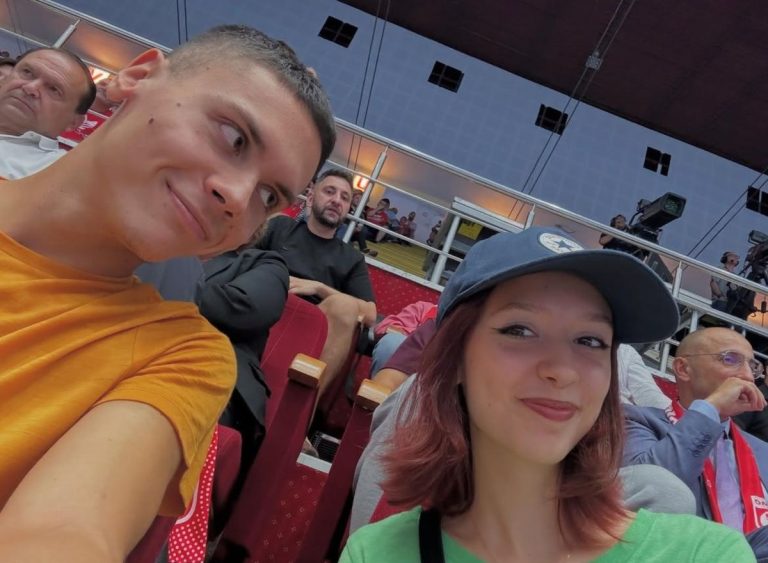 Iubita din umbră a campionului: Cine este Taisia Nițuleasa, iubita lui David Popovici și cum îl susține în cariera sportivă