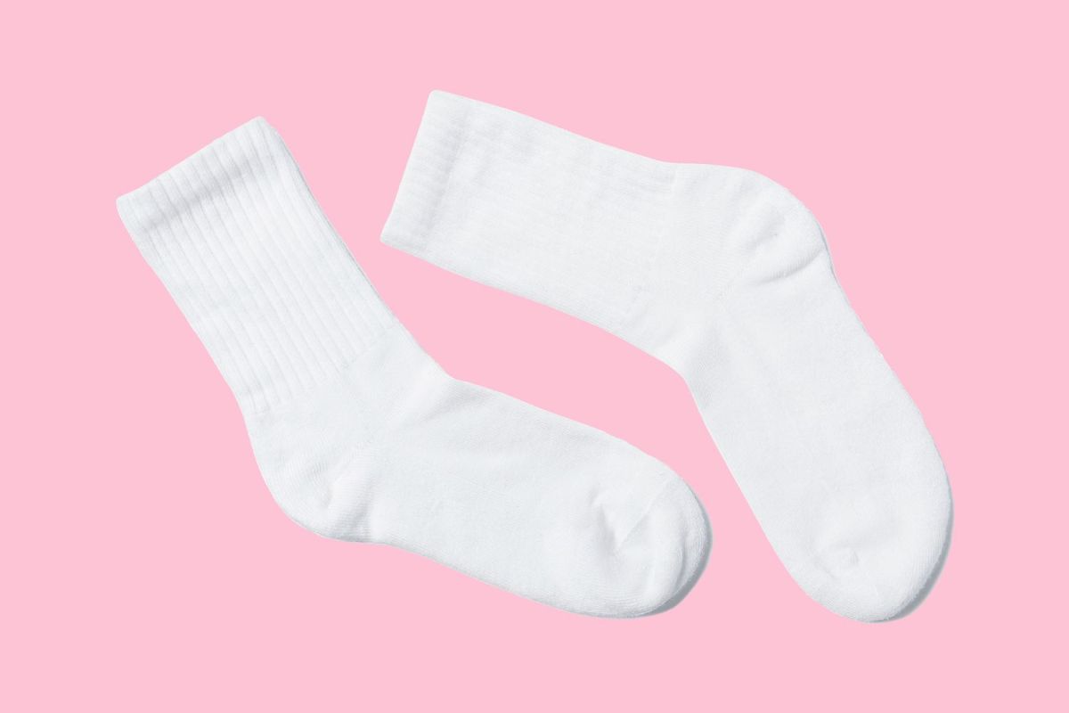 Curățare șosete albe