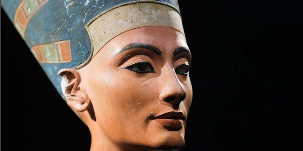 În Egiptul Antic, kohl-ul nu era doar un produs cosmetic, ci și un simbol de protecție și spiritualitate