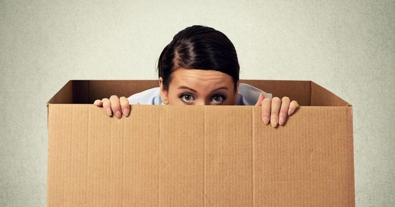 Viața prin ochii introvertiților: 13 lucruri pe care ei le urăsc