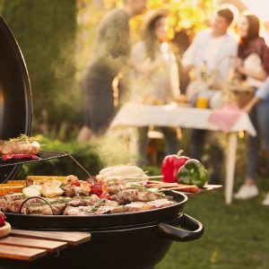 Ce vin alegi pentru preparatele la grătar? Sfaturi de la experții Unvinpezi.ro